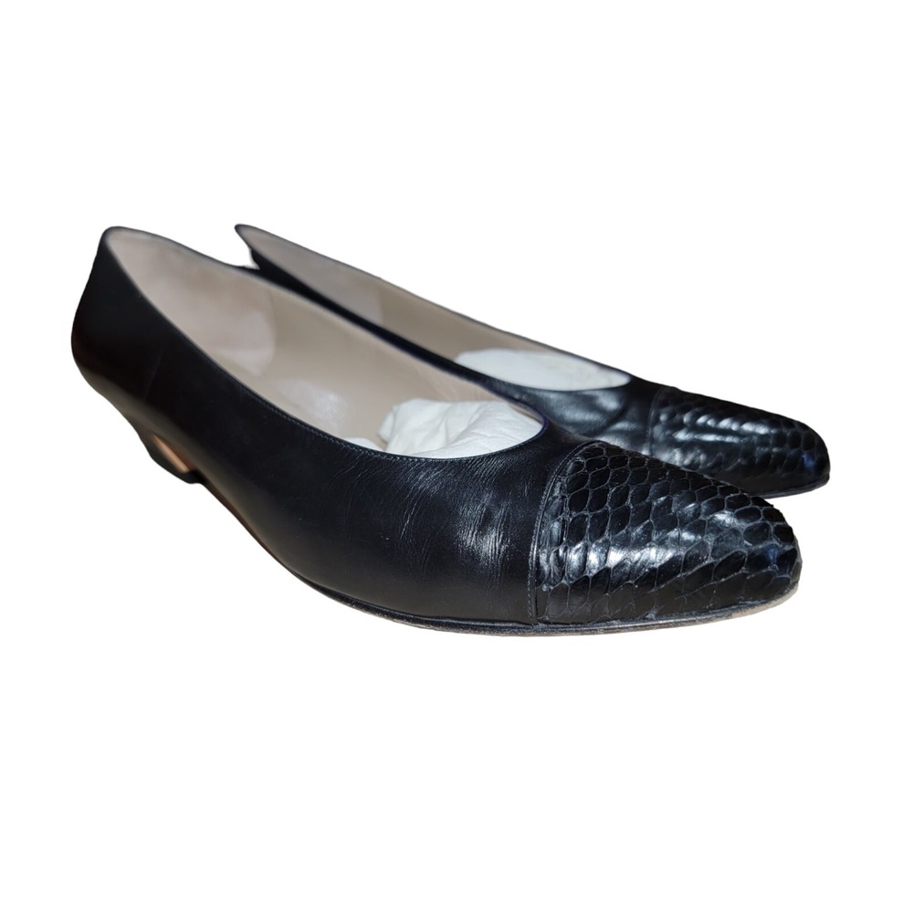 Salvatore Ferragamo Margaret Black Leather Heels Sz 8.5‎ B W/Box